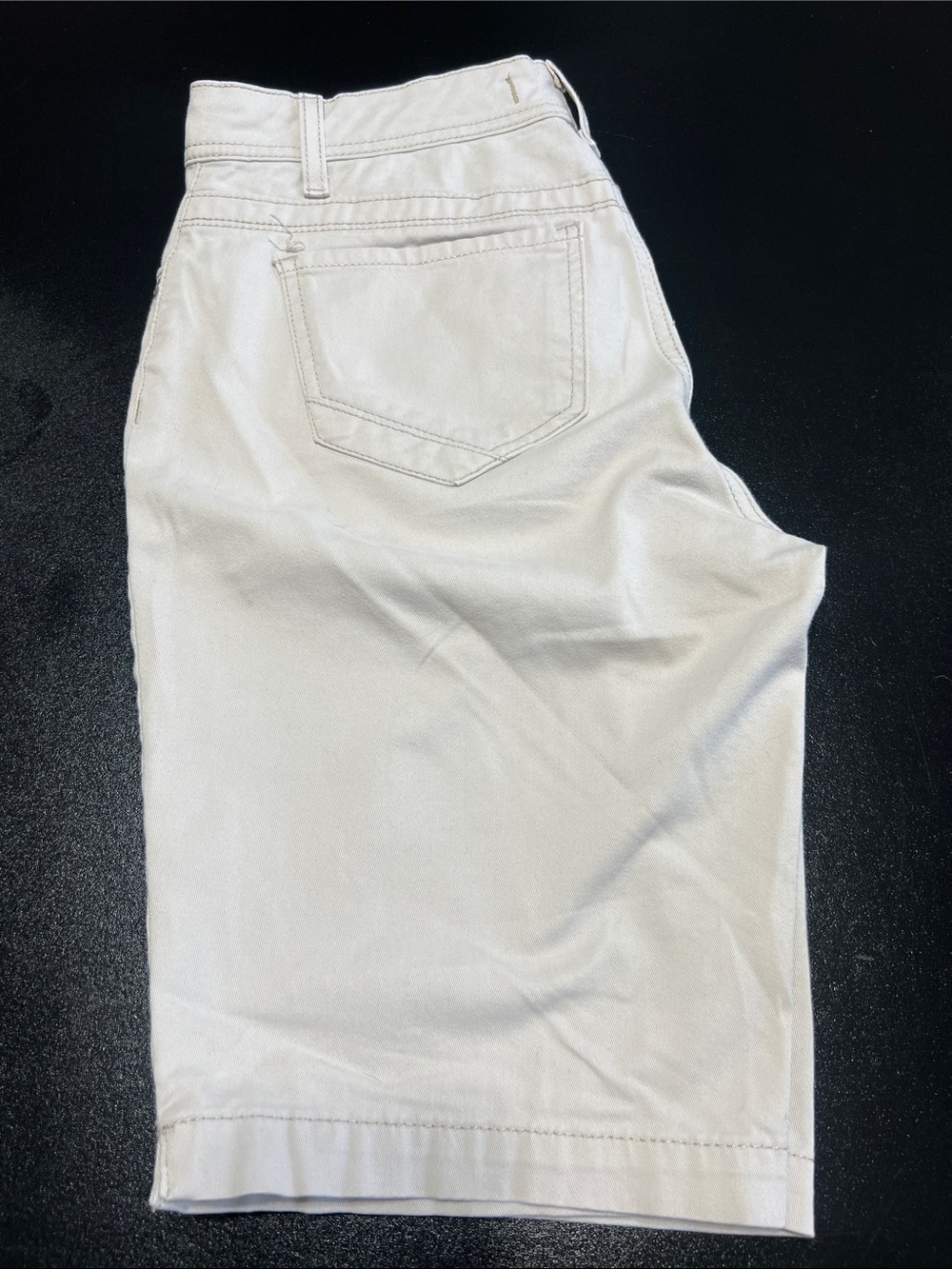 Women's White Bermuda Shorts — Tailored Everyday Style - Picture 8 of 10